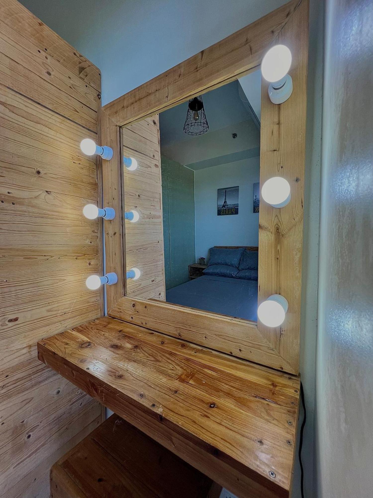 The Pallet House, Wind Residences Tagaytay Tagaytay City Buitenkant foto